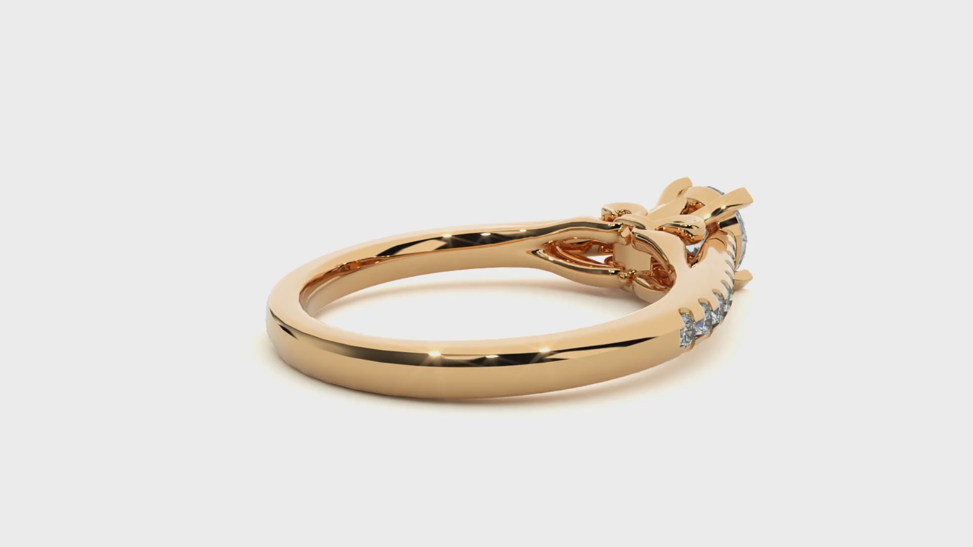 Round Diamond Ring – Solitaire Diamond with Smaller Diamonds