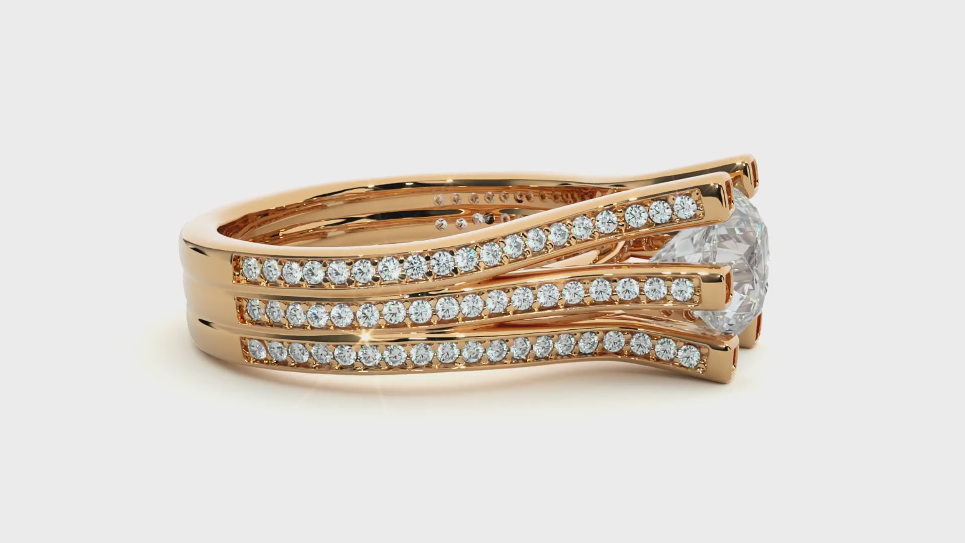 1+0.44 Ct Round Diamond Ring