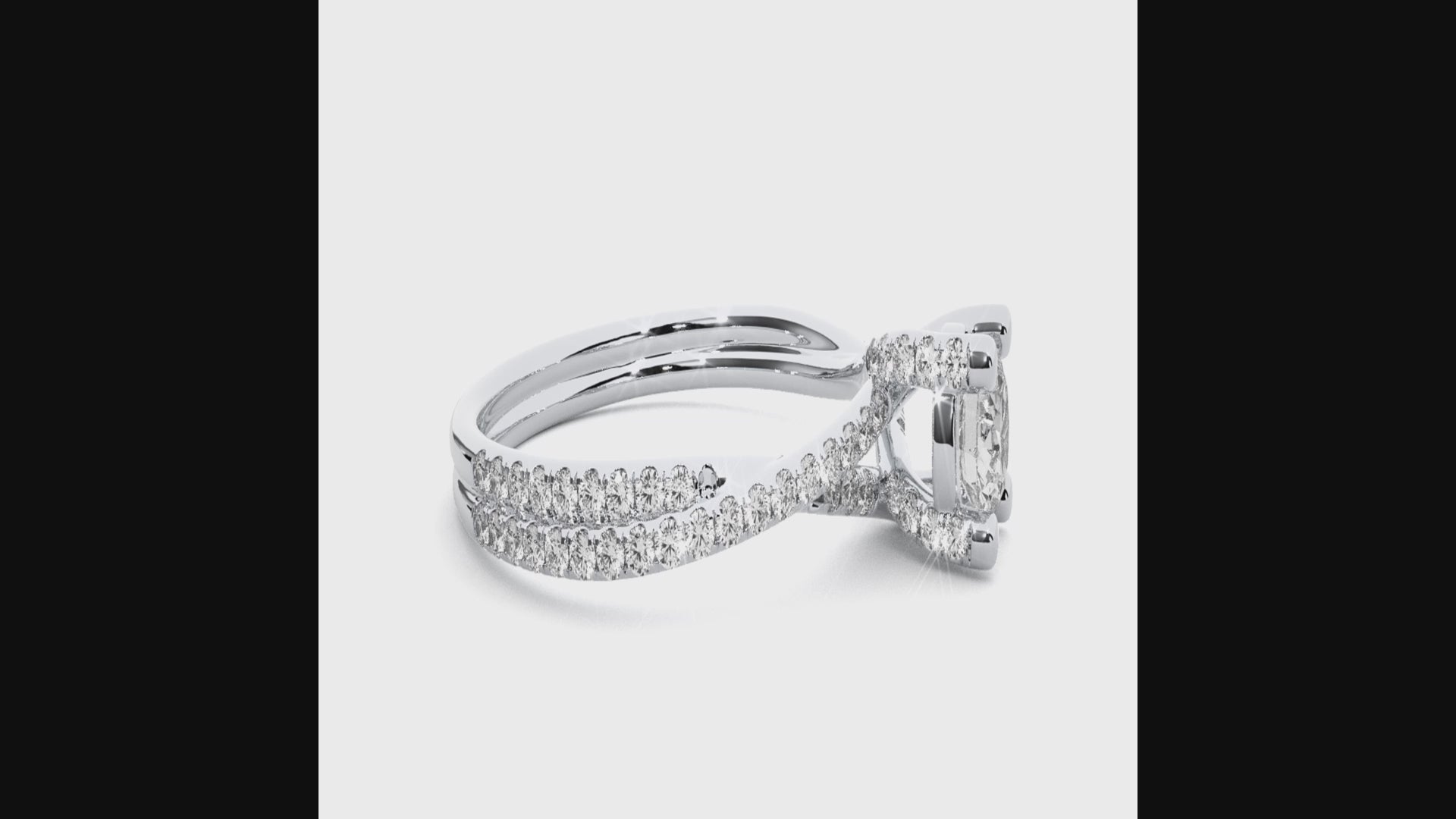 Round Diamond Ring – Solitaire Diamond with Small Diamonds in Stylish, Classy Design