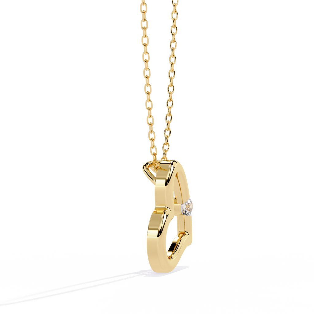 Round Diamond Pendant – Elegant Solitaire Design in Gold