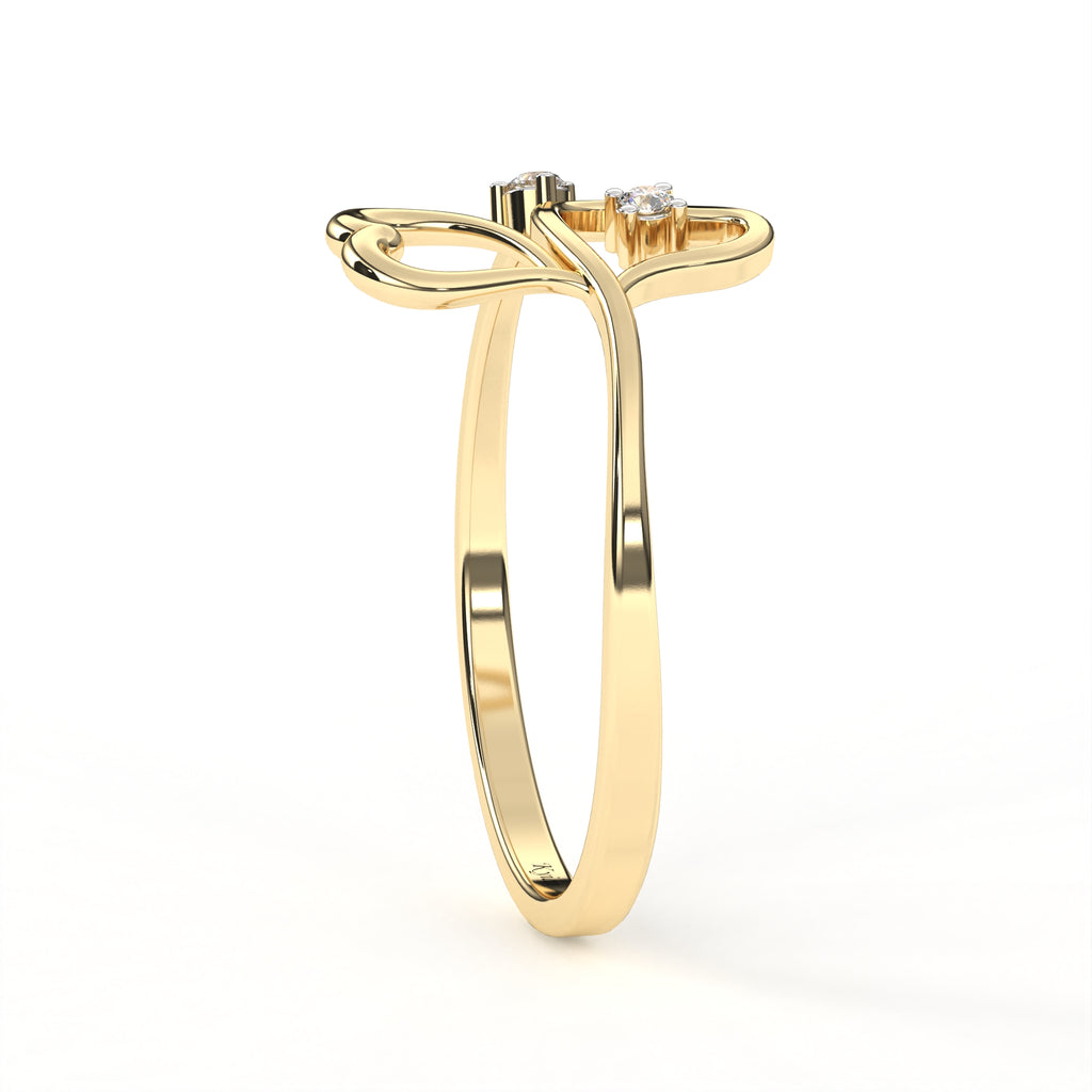 Round Diamond Ring – Delicate Solitaire Diamond for Everyday Elegance
