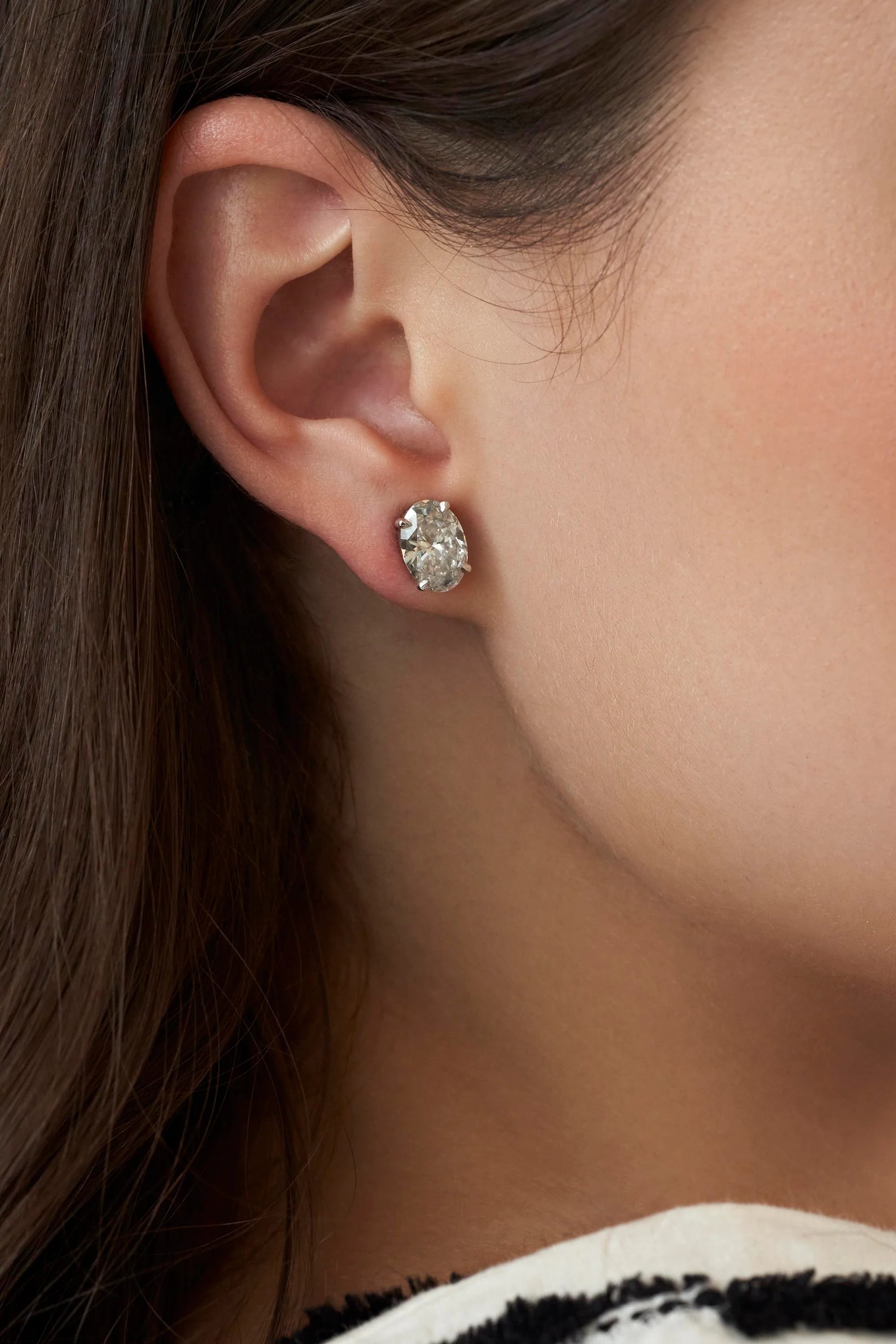Oval Studs Earring