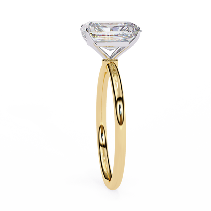 Elegant 3.03Ct Radiant Cut Diamond Ring