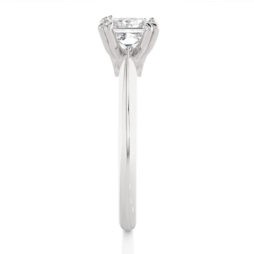 Princess + Round Diamond Ring – Minimal Design with Elegant Diamond Pairing in Gold
